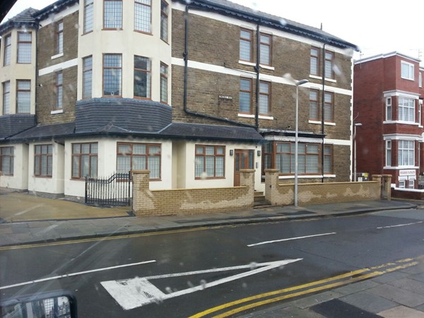 Photo 3